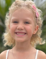 Image of Stella Lough